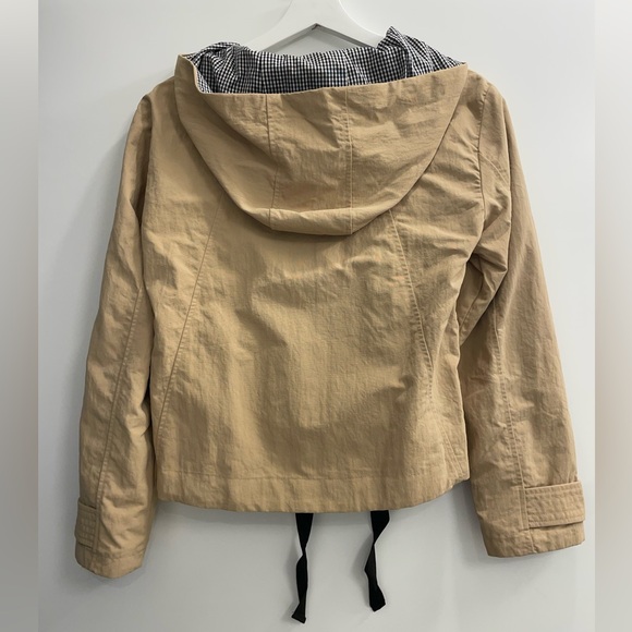 A unique, basic jacket! - Picture 5 of 6